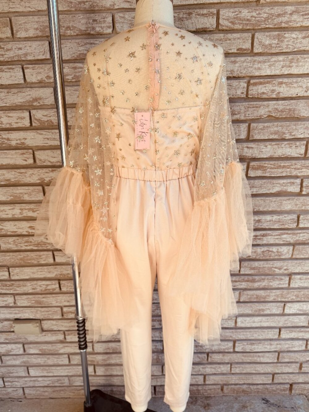 NWT Lilly's Kloset Star Studded Jumpsuit Champagne Starry Tulle Cape Small - Picture 6 of 10